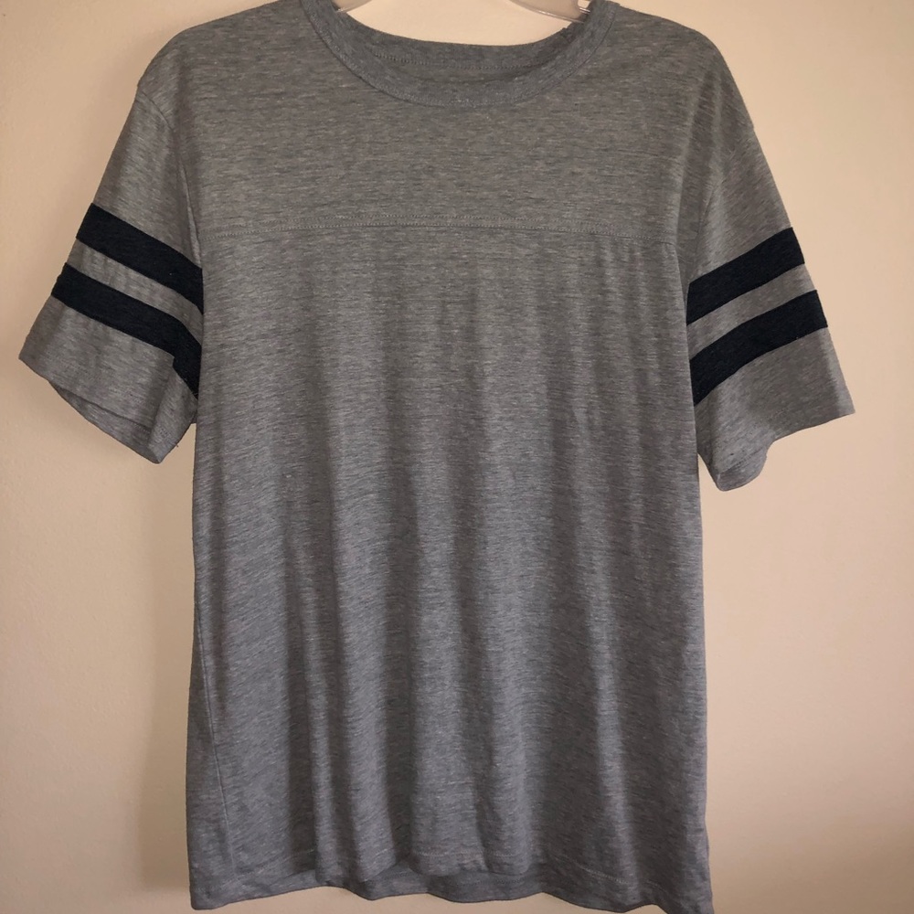 Short sleeve shirt